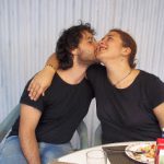 Roberta e Simone, viaggiare senza spendere soldi, bacio, coppia, innamorati, compleanno, viaggio