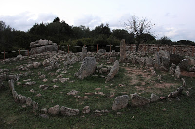 Nuraghi, tombe di giganti, necropoli, pozzi sacri: le foto della Sardegna magica
