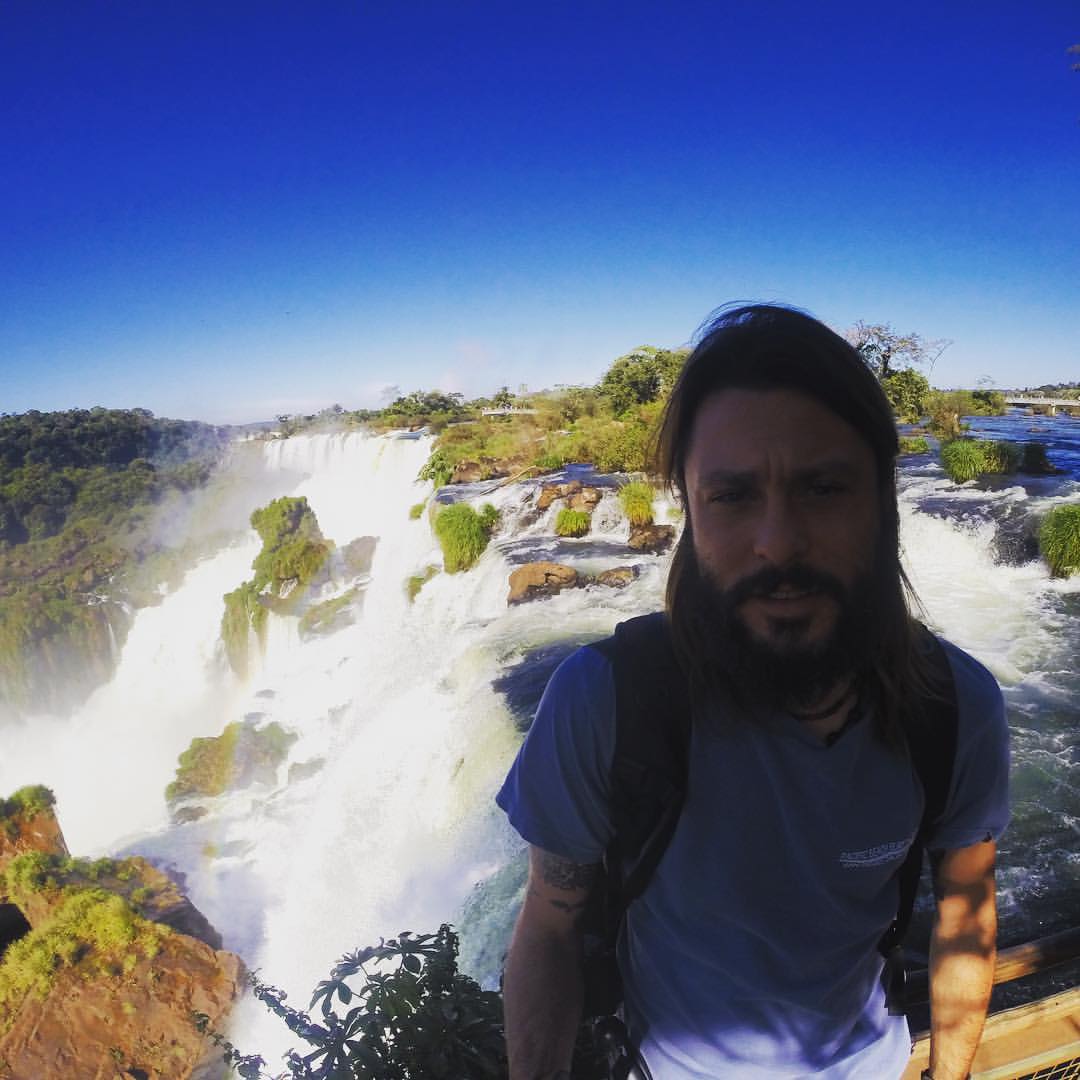 Uno dei panorami più suggestivi al mondo, le Cascate Iguazu