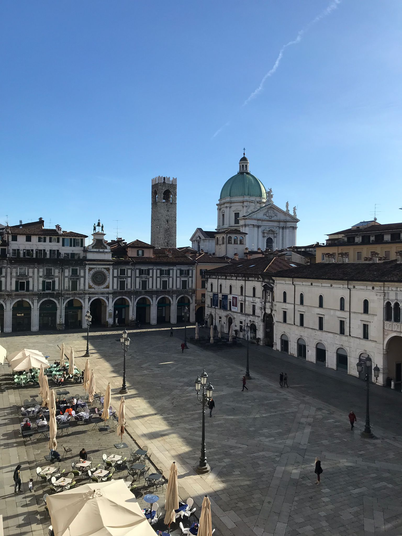 Piazza Loggia e Duomo dall’alto