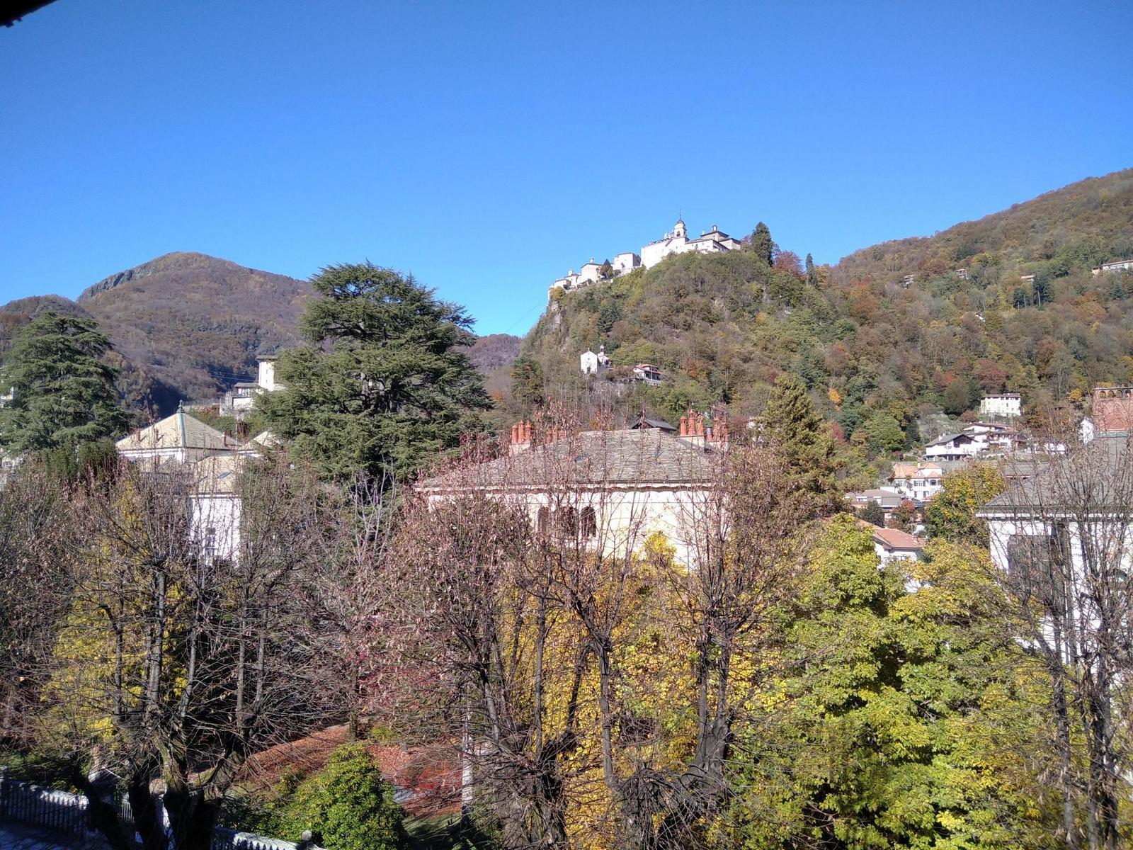 Sacro Monte di Varallo – visto dal centro storico – foto