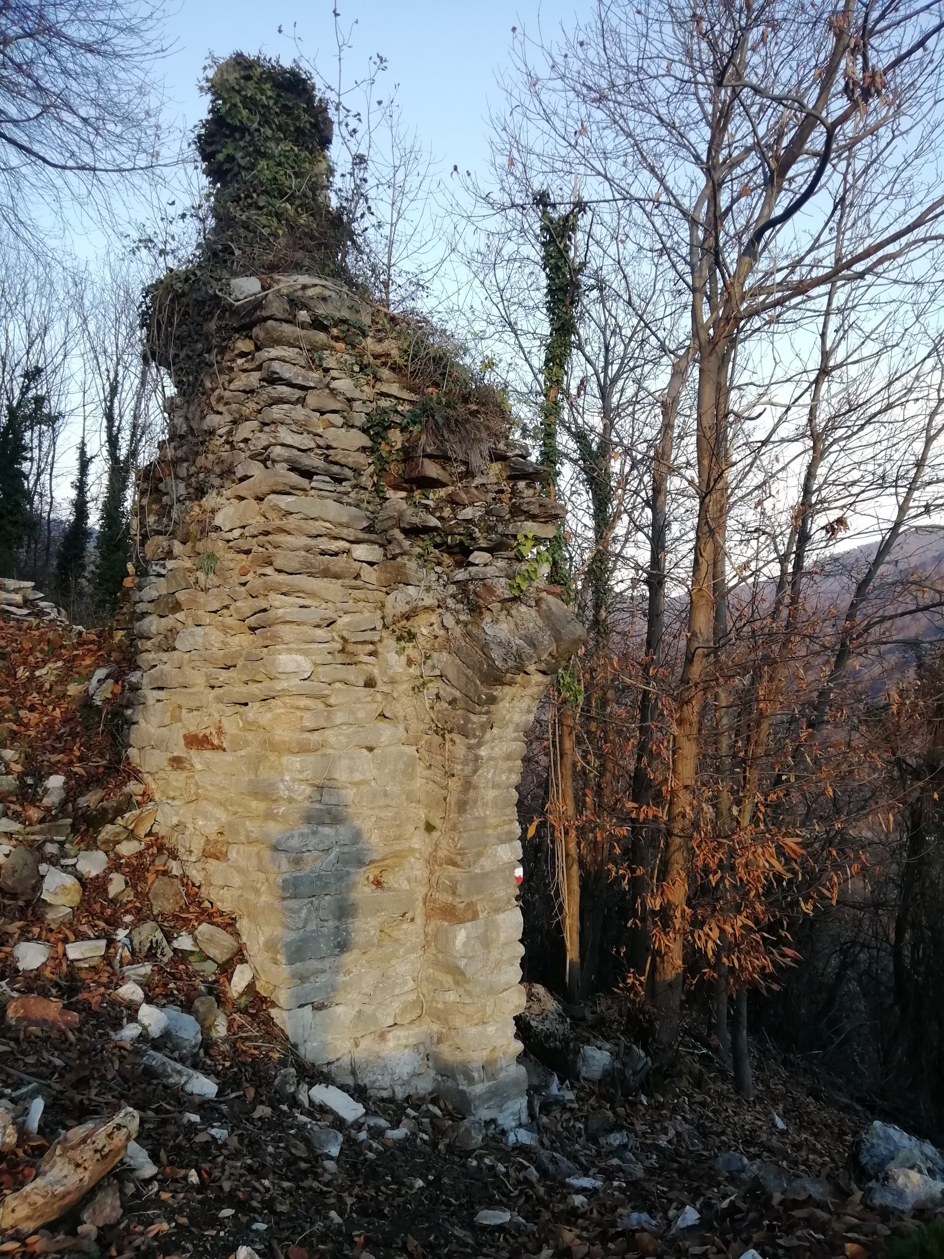 Castello di Barbavara – foto dalla cima.