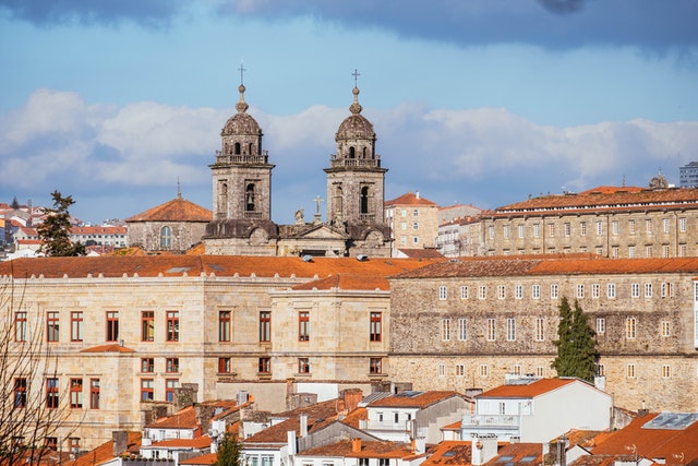 Santiago de Compostela – foto di jo kassis (pexels)