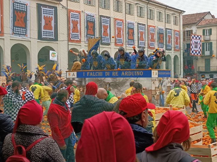 Lo storico Carnevale di Ivrea – foto edizione 2023 16