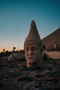 Adiyaman, Re Antioco, archeologia, Turchia, monte, Nemrut, statue giganti, storia antica