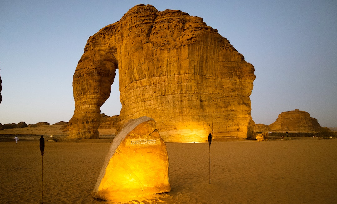 Elephant Rock – Scogliera di arenaria ad al-ula-tantura in Arabia Saudita