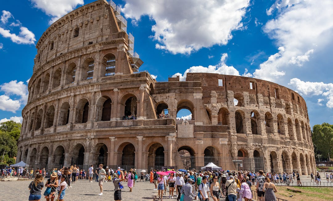 Roma, Lazio con lentezza, Colosseo, meraviglie del passato