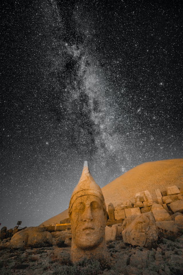 Teste colossali del Monte Nemrut in Turchia 🪨 🇹🇷
