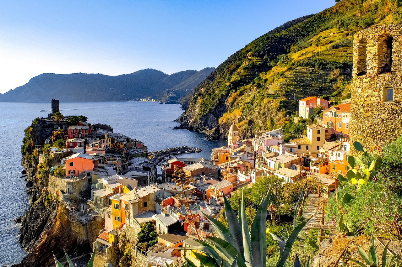 Liguria, cinque terre, vernazza, mare
